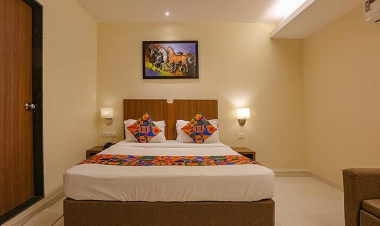 Fabhotel Royal International - Nr Mumbai International Airport Экстерьер фото