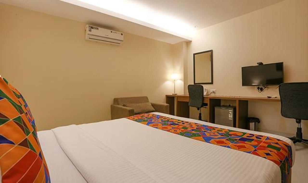Fabhotel Royal International - Nr Mumbai International Airport Экстерьер фото