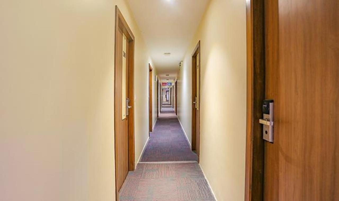 Fabhotel Royal International - Nr Mumbai International Airport Экстерьер фото